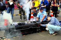 龍之盈游樂(lè)電動(dòng)超真一代、二代軌道小火車(chē)獨(dú)特之處