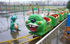 經營游樂園設備的日常工作